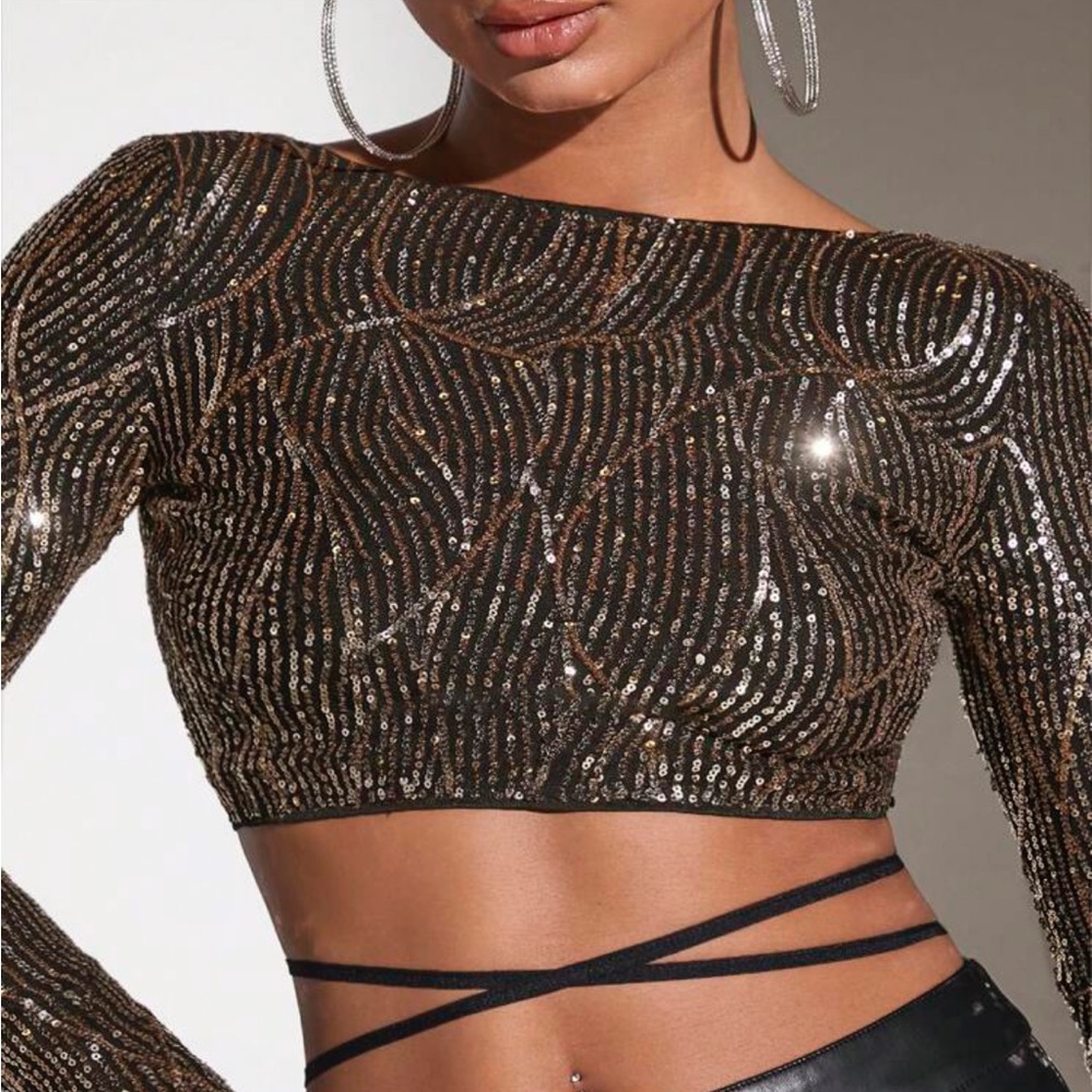 Backless Sequins Top π - Picture 2 of 5